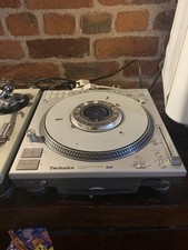 Technics SL-DZ1200 Turntable