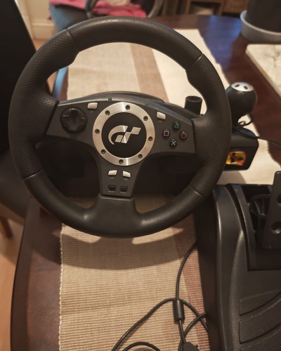 Logitech driving force - logitech,