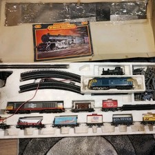 Hornby O Gauge Midnight Freight train set plus diesel D7063 and locomotive 