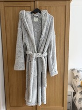 Grey Fluffy Thick Dressing