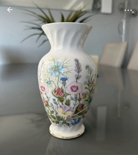 Aynsley fine bone china vase - china,