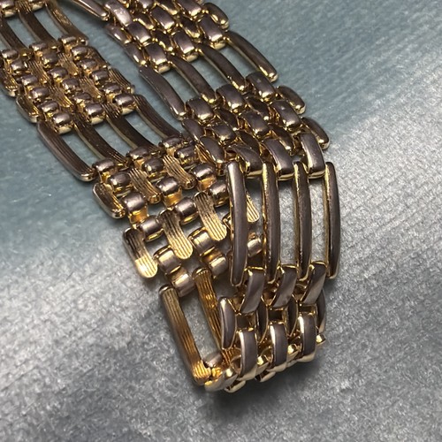 Retro vintage gold tone - gold,