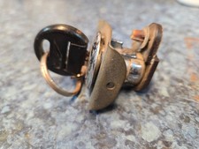 Austin Rover Metro  Maestro O/S Driver Right Door Lock With Key