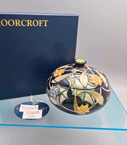 Moorcroft festive lights - moorcroft,
