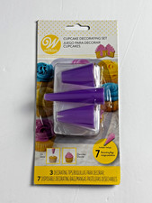 Wilton Cupcake Cake Decorating
