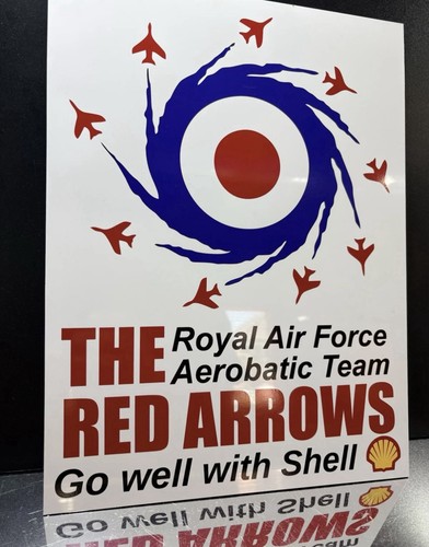 Red arrows retro raf gnat - red,