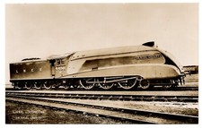 L.N.E.R. SIR NIGEL GRESLEY
