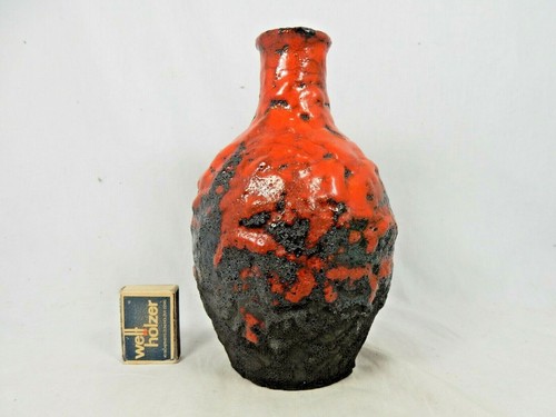 Beautiful red design - 70's,