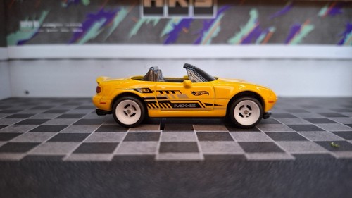 Custom rubber tyre mazda - custom, mx-5