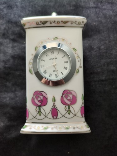 Wedgwood clock with - wedgwood, rennie