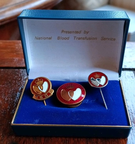 Vintage set blood donor - vintage, pin