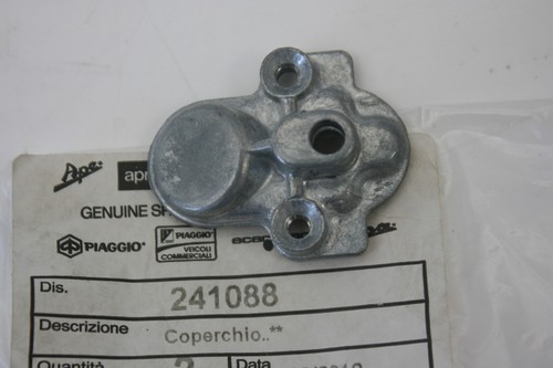 Carburetor valve cover