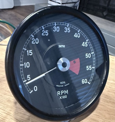 Smiths 6cylinder tachometer - smiths,