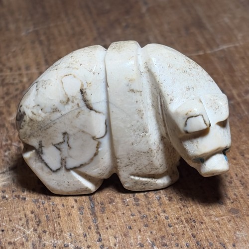 Zuni fetish bear - fetish, marble