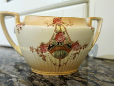 Vintage Crown Devon "Queen