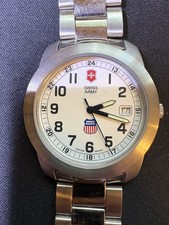 VICTRINOX SWISS ARMY Men's Field Rare UNION PACIFIC RAILROAD Dial SS BAND