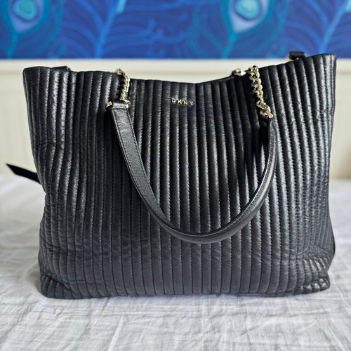 Dkny black quilted leather - black,