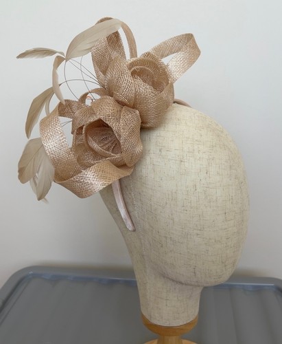 Bnwt peach champagne - bnwt,