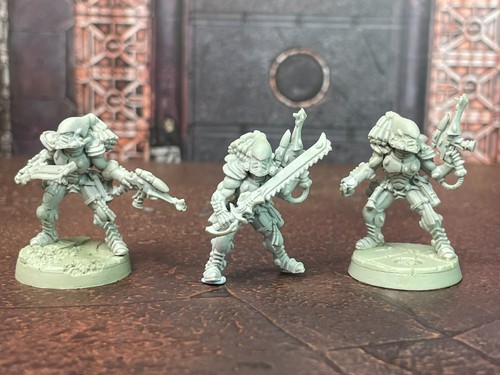 Striking scorpions eldar - scorpions,