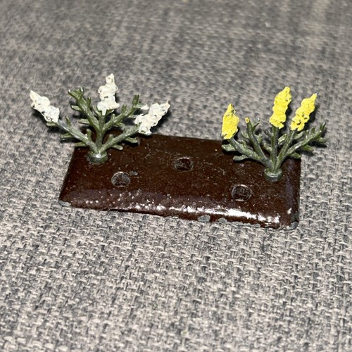 Britains miniature garden lead - miniature,