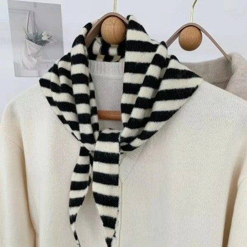 100 cashmere triangle scarf - cashmere,