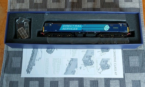 Vitrains v2081 class loco - v2081, 47