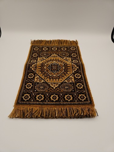 Doll house rug - house,