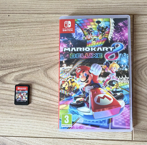 Nintendo mario kart deluxe - mario,