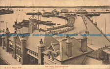 R672017 Southampton. The Pier