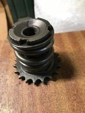 BSA B31 M20 TYPE  16 T CUSH DRIVE SPROCKET AND SPRING 