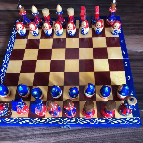 Russian wooden chess set - russian,