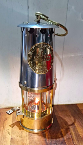 Protector type miners lamp - 6,