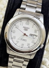 Seiko 5 Automatic Men's Watch - White Dial 21 Jewels, Luminous Numbers 7S26