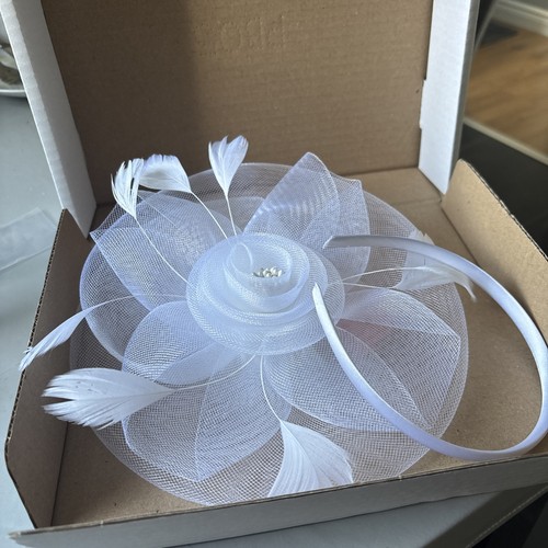 Women white mesh flower - white,