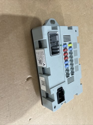 Jaguar fuse relay box 0 - xe,