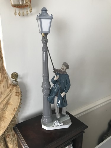 Lladro lamplighter figurine - lamplighter,