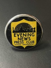 VERY SCARCE VINTAGE LONDON EVENING NEWS PRESS CLUB CAR BADGE