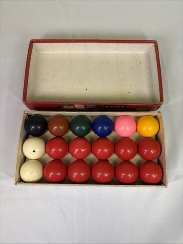 Snooker billiard balls 8 - billiard,