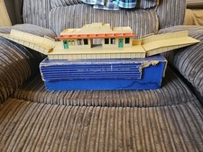 Hornby Dublo Di Through Metal