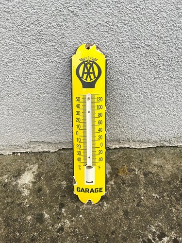 Vintage old thermometer - old, aa