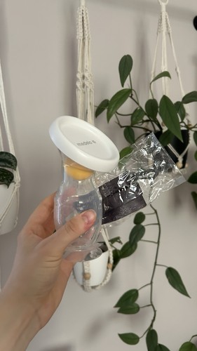 Medela manual breast - medela,