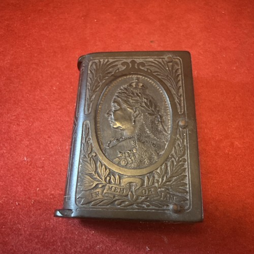 Vintage vesta case queen - case,
