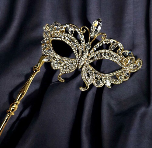 Crystal mask with stick - crystal,