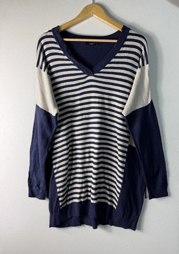 Women wallis neck - women’s, v-neck