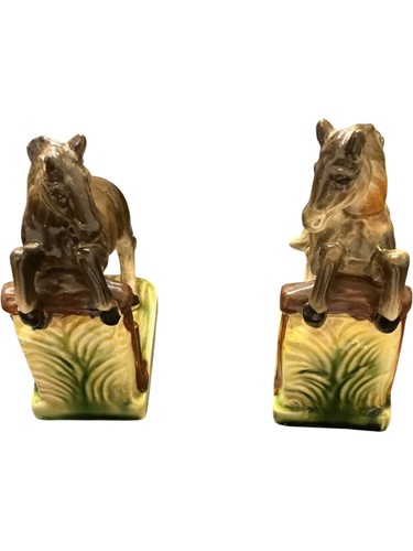 Horse figurine ceramic - figurine,