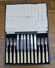 ANTIQUE 1919 EPNS WITH STERLING SILVER FERRULE 12 PIECE CUTLERY SET - BOXED