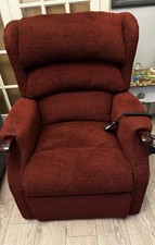 Electric Power Lift Riser Recliner Chair with Remote Control******REDUCED******