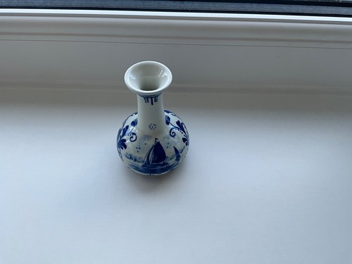 Authentic royal delft blue - royal,