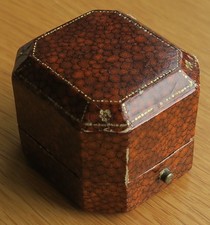 NICE ANTIQUE H SAMUEL GOLD TOOLED RINGBOX