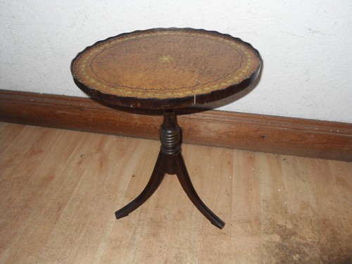 Vintage oval tripod wooden - vintage,